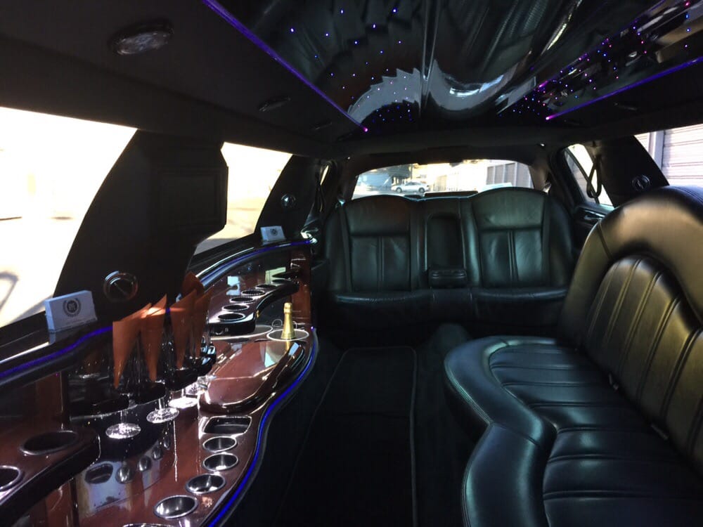 Lincoln Navigator Stretch 12